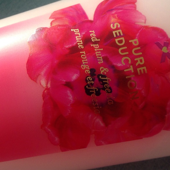 Profile Picture of Marcilliza Montijo (@marcilliza05) on Poshmark