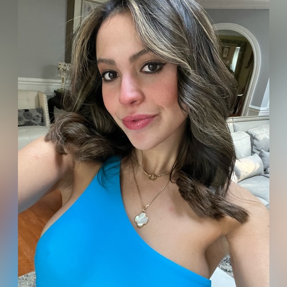 Profile Picture of Ari Flashner (@ariflashner) on Poshmark