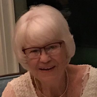 Profile Picture of Rose Bloomfield (@bloomfield_rose) on Twitter