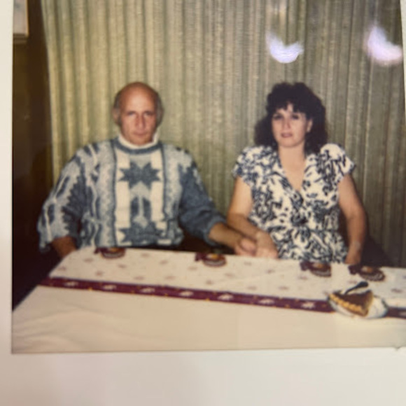 Profile Picture of Barry Anderson (@foilczar) on Poshmark