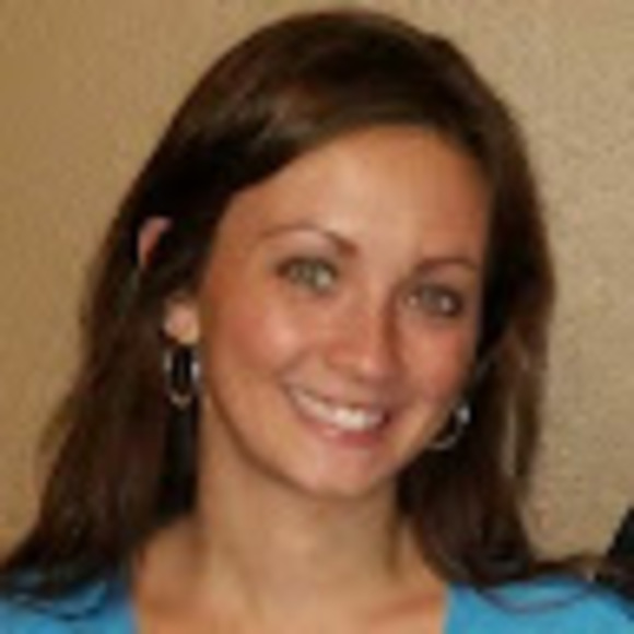 Profile Picture of Shayla Troutman (@shay1686) on Poshmark