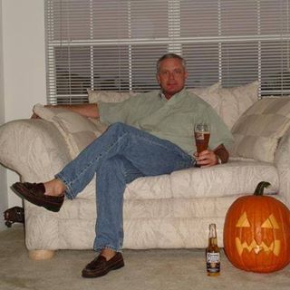 Profile Picture of Mike Apple (@Mike-Apple) on Facebook