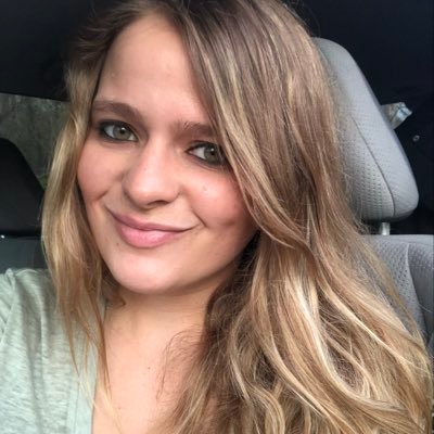 Profile Picture of Ivy Schneider (@IvySchn15273770) on Twitter
