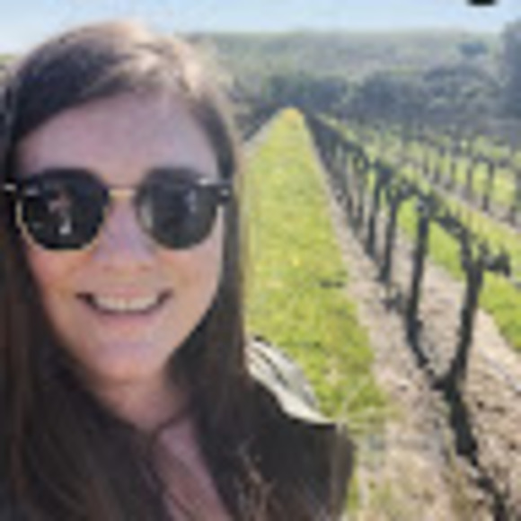 Profile Picture of Caroline Scruggs (@carolinescru555) on Poshmark