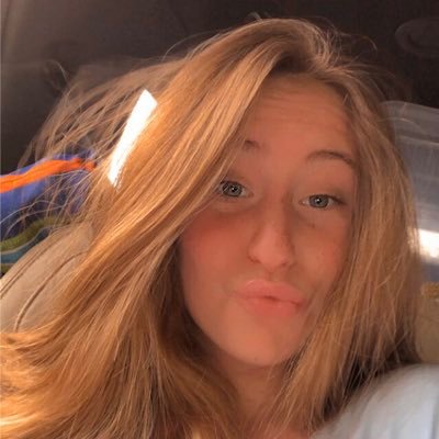 Profile Picture of Olivia Crain (@oliviacrainn) on Twitter