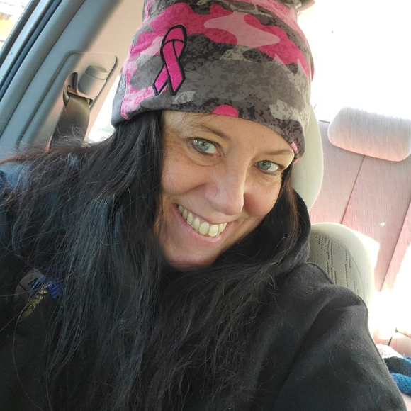 Profile Picture of Cathy Sharkey (@cathysharkey) on Poshmark