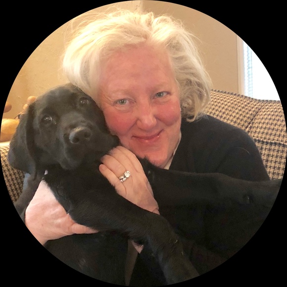 Profile Picture of Marcie Jacobs (@marciejacobs) on Poshmark