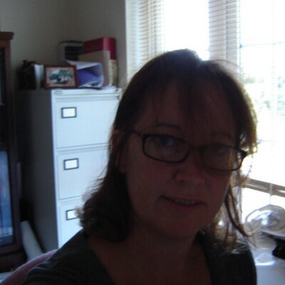 Profile Picture of Mary Bolger (@mttweetee) on Twitter