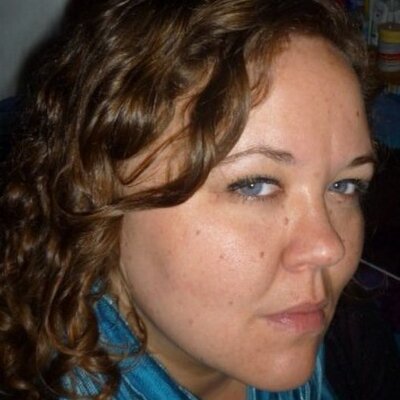 Profile Picture of Clare Hartnell (@clarebear79) on Twitter