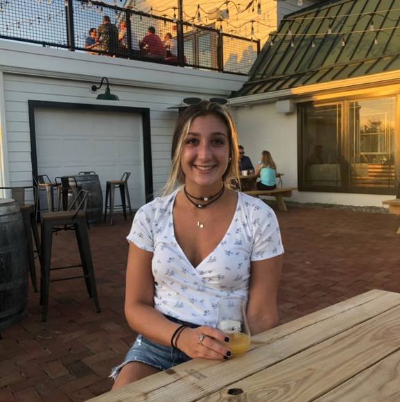 Profile Picture of Alexandra Balsamo (@a_balsamo) on Poshmark