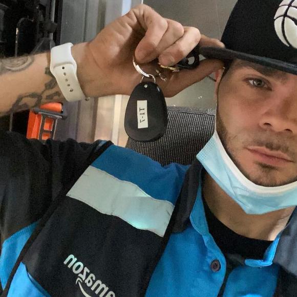 Profile Picture of Joel Sanabria yaport (@yaportj106) on Poshmark