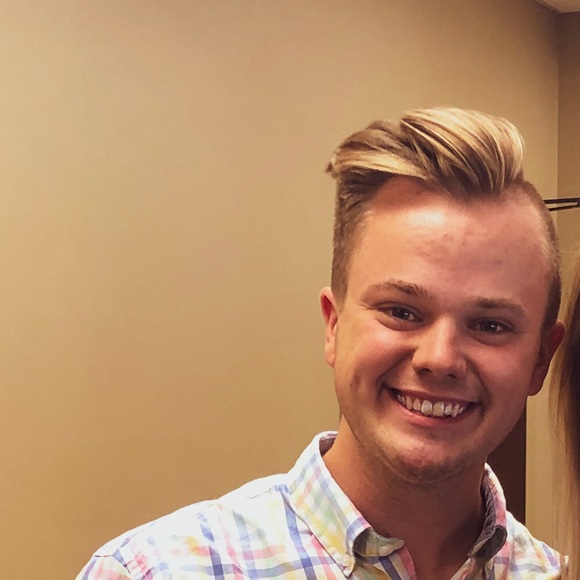 Profile Picture of Hunter Creswell (@huntercres) on Poshmark