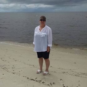 Profile Picture of Lisa Byrd (@meltonlisa12) on Pinterest