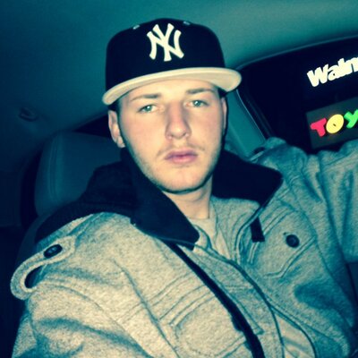 Profile Picture of Mark Chesmore (@tlcboxer14) on Twitter