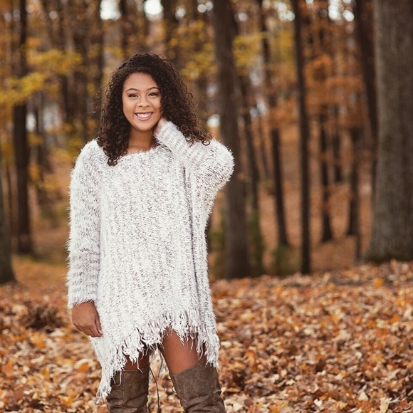 Profile Picture of Jayna Cutsinger (@jaynacutsinger) on Poshmark