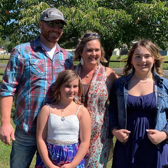 Profile Picture of Jocelyn Fritzler (@jocelynfritzler) on Poshmark