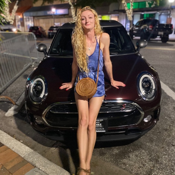 Profile Picture of Sarah Jefferies (@bluebell101774) on Poshmark