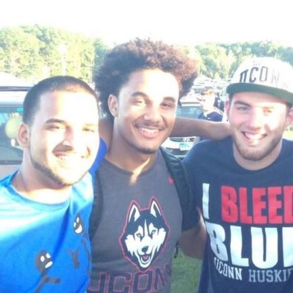 Profile Picture of Christian Battey (@c_battey) on Poshmark