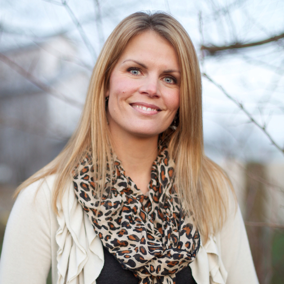 Profile Picture of Kelly Simowitz (@ksimowitz) on Poshmark