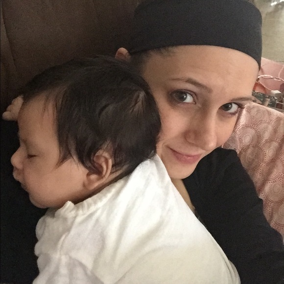 Profile Picture of Lindsey Eom (@lindseyn86) on Poshmark