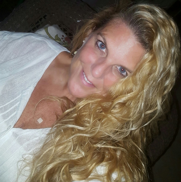 Profile Picture of Kimberly Loud (@kimberlyloud) on Poshmark