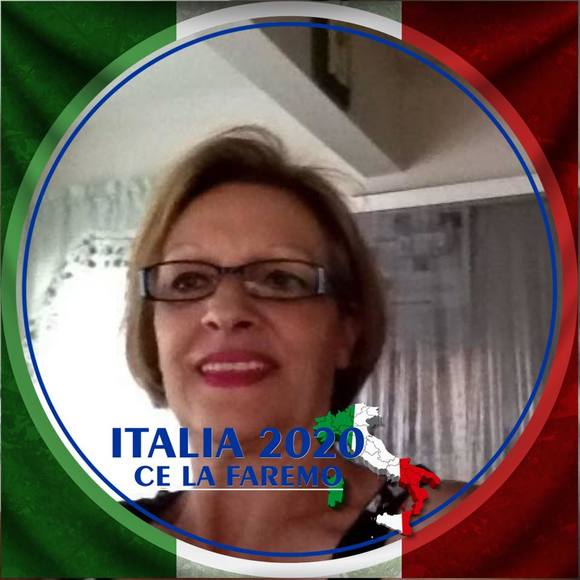 Profile Picture of Rosa Schioppa (@schiopparosa) on Poshmark