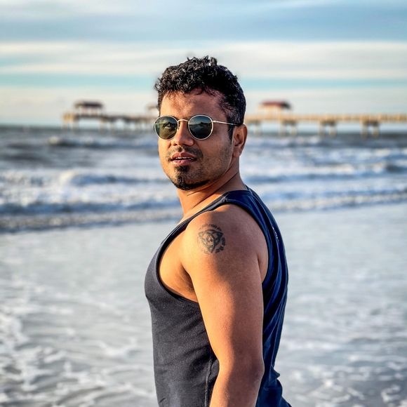 Profile Picture of Nilanjan Guha (@nilanjanguha) on Poshmark