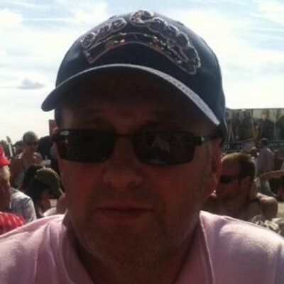 Profile Picture of Andrew Warne (@warnie66) on Twitter