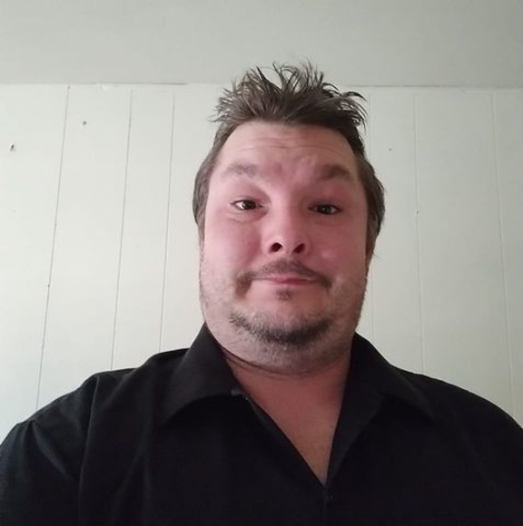 Profile Picture of Raymond Troutman (@raymondtrout393) on Poshmark