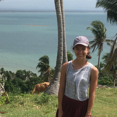 Profile Picture of Julia Yoder (@juliayod) on Twitter