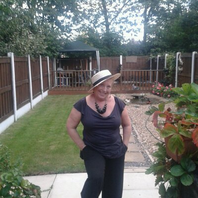 Profile Picture of Elaine Jones (@EjRogue) on Twitter