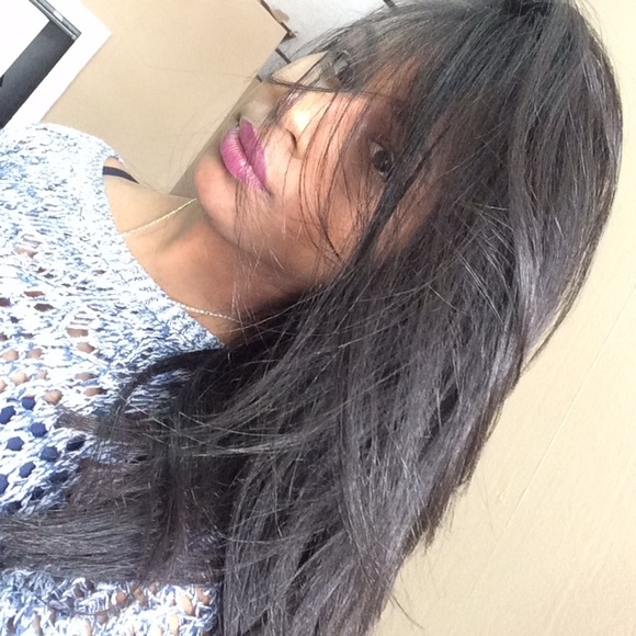 Profile Picture of Ivanna Genao (@ivanna09) on Poshmark