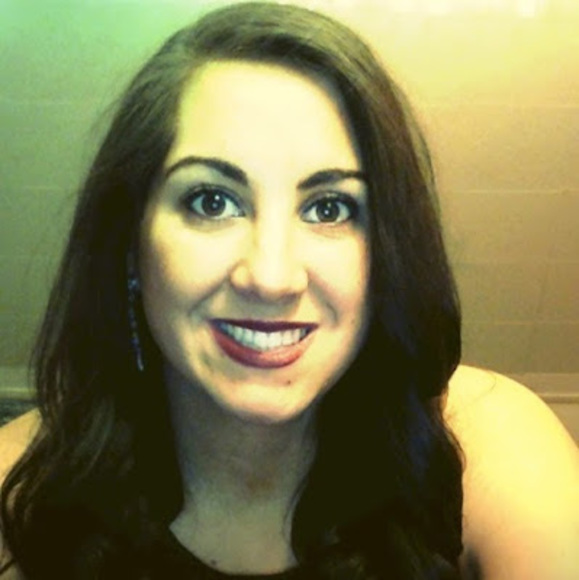 Briana Canterino - Poshmark Profile Picture of Briana Canterino (@brianacanterino) on Poshmark