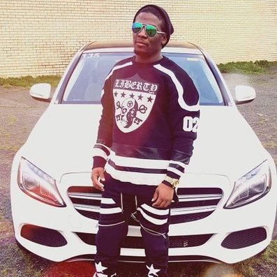 Profile Picture of ★☆SupaStarMike☆★ (@SupaStarMike) on Twitter