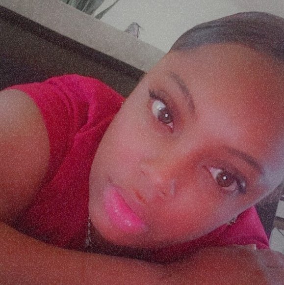 Profile Picture of Rosanny Mercedes (@rossanna2) on Poshmark