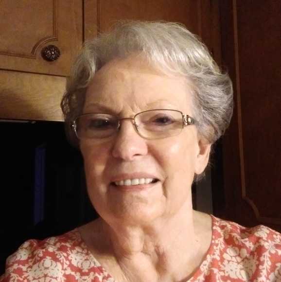 Profile Picture of Lucille Campbell (@magvalley138) on Poshmark