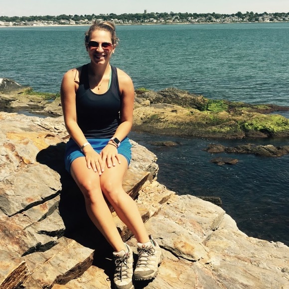 Profile Picture of Melanie Rotante (@mrotante23) on Poshmark