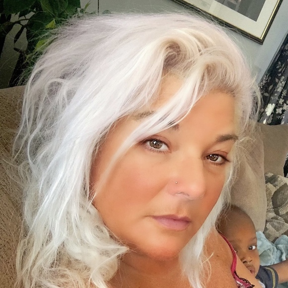 Profile Picture of Cara Ensing (@darealcaralish) on Poshmark