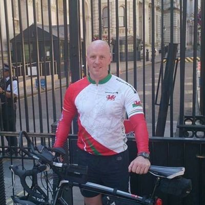 Profile Picture of Craig Ellis (@CraigEllis61) on Twitter