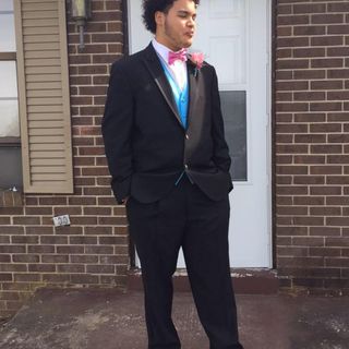 Profile Picture of Devon Calhoun (@devon.calhoun.10) on Facebook
