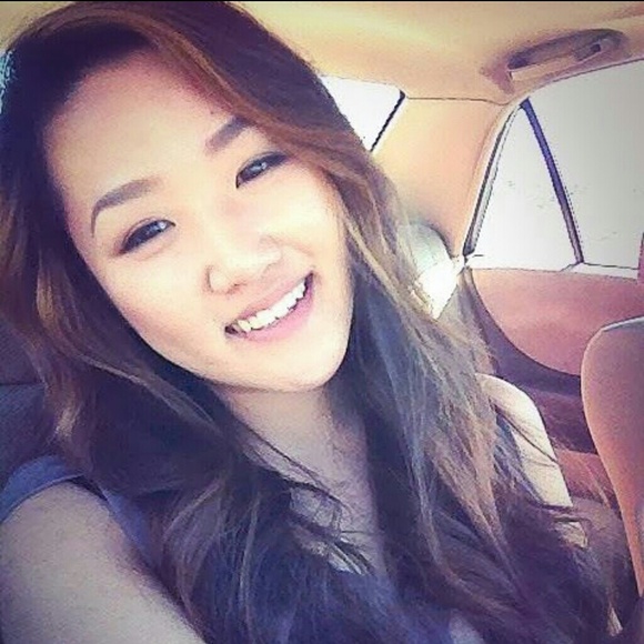 Profile Picture of Katie Kim (@aznkaytee) on Poshmark