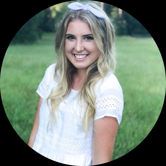 Tori Handly - Poshmark Profile Picture of Tori Handly (@torihandly) on Poshmark