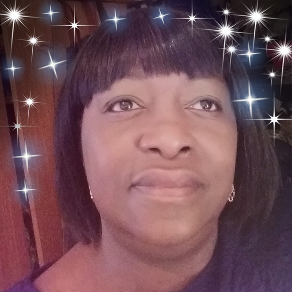 Profile Picture of Donna Reid (@joygirldj) on Poshmark