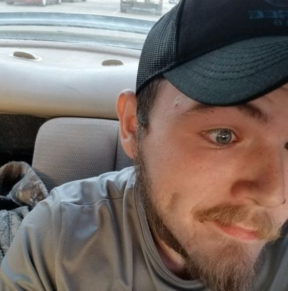 Profile Picture of Jacob Queener (@redneckraindeer) on Poshmark