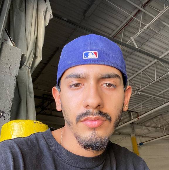 Profile Picture of Arturo Tovar (@arturotovar4) on Poshmark