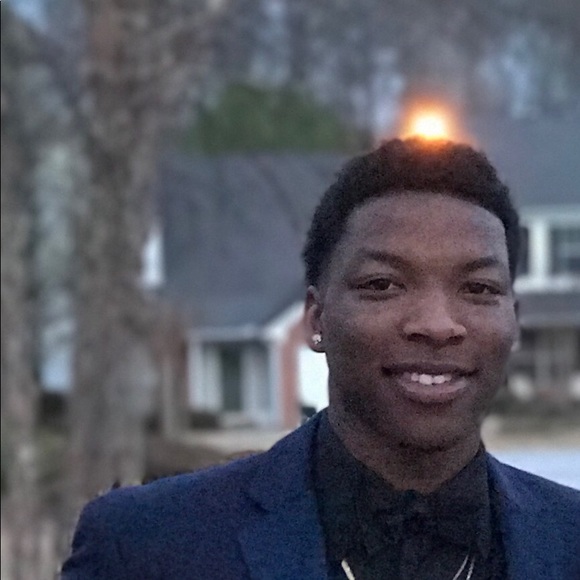 Profile Picture of Justin Dillard (@justin5se) on Poshmark