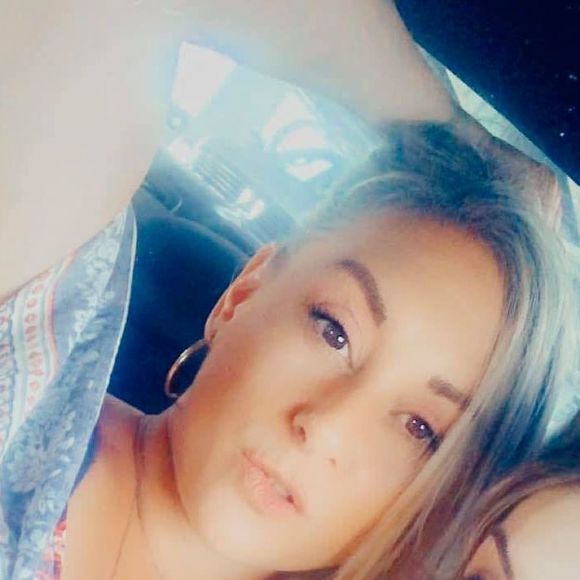 Profile Picture of Sherryann Beals (@sherryannbeals) on Poshmark