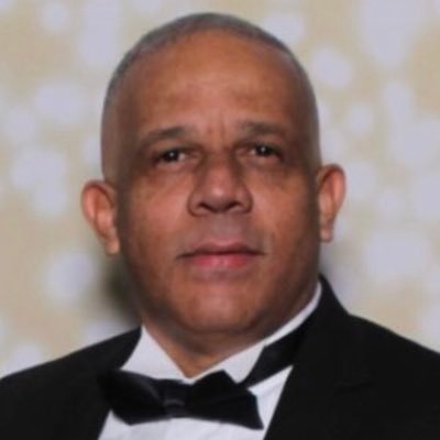 Profile Picture of Roberto D Adames (@adames_ra) on Twitter