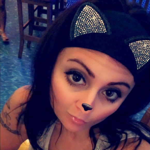 Profile Picture of Sean Matt (@smatt1213) on Poshmark