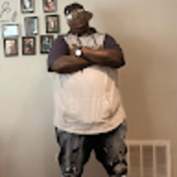 Profile Picture of Mario Lowe (@mariolowe1977) on Poshmark